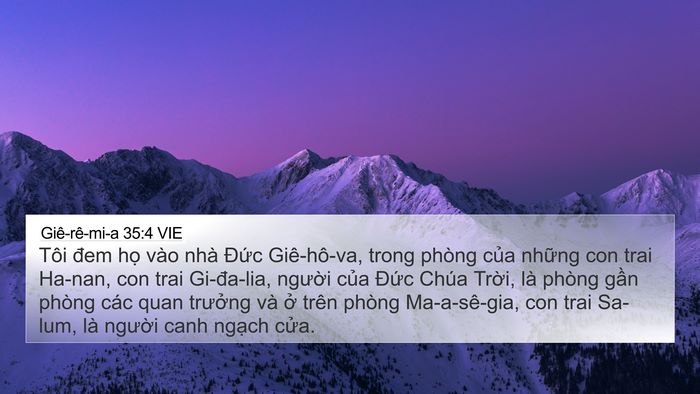 Giê-rê-mi-a 35:4 VIE Bible Verse Image