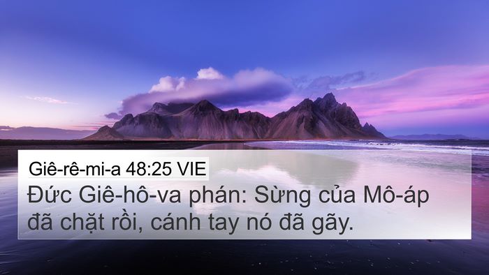 Giê-rê-mi-a 48:25 VIE Bible Verse Image
