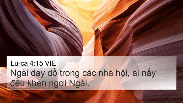 Lu-ca 4:15 VIE Bible Verse Image