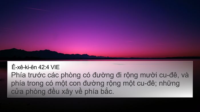 Ê-xê-ki-ên 42:4 VIE Bible Verse Image