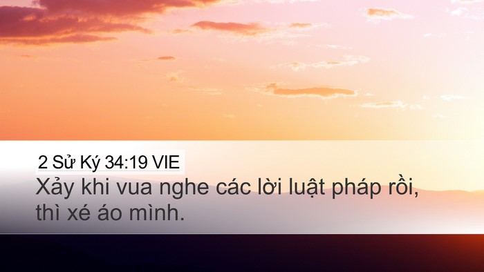 2 Sử Ký 34:19 VIE Bible Verse Image