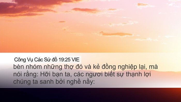 Công Vụ Các Sứ đồ 19:25 VIE Desktop Wallpaper - bèn nhóm những thợ đó và kẻ đồng - Desktop Bible Verse Wallpaper