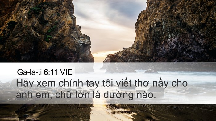Ga-la-ti 6:11 VIE Bible Verse Image