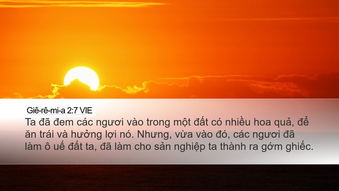 Giê-rê-mi-a 2:7 VIE Bible Verse Image