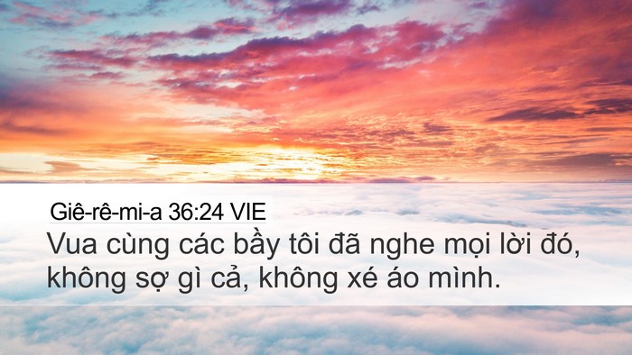 Giê-rê-mi-a 36:24 VIE Bible Verse Image