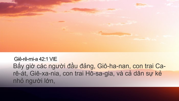 Giê-rê-mi-a 42:1 VIE Bible Verse Image