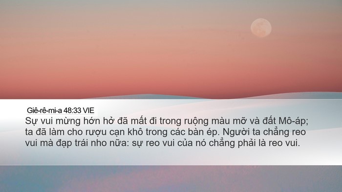 Giê-rê-mi-a 48:33 VIE Bible Verse Image