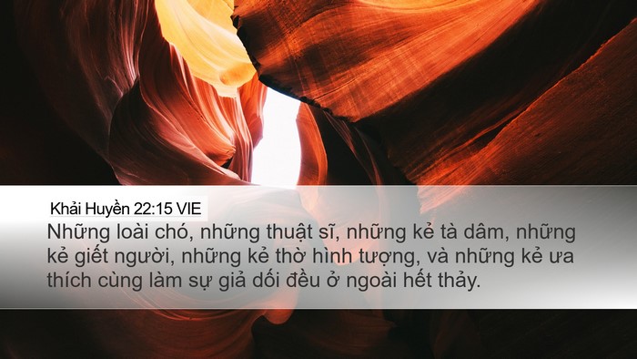 Khải Huyền 22:15 VIE Bible Verse Image