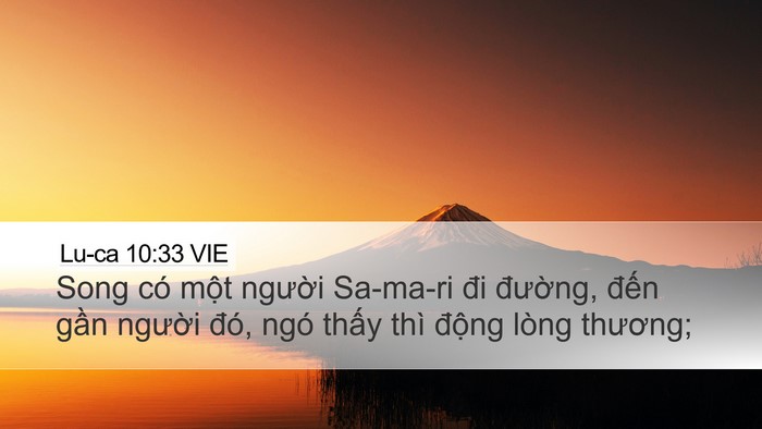 Lu-ca 10:33 VIE Bible Verse Image