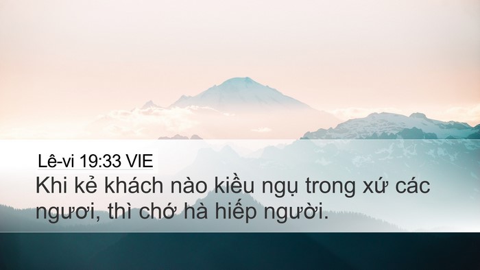 Lê-vi 19:33 VIE Bible Verse Image
