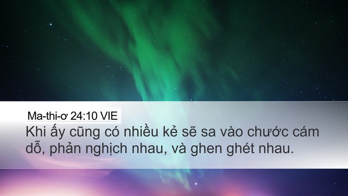 Ma-thi-ơ 24:10 VIE Bible Verse Image