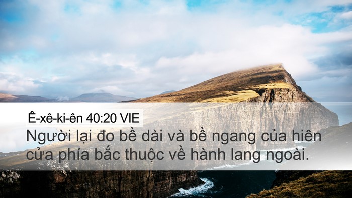 Ê-xê-ki-ên 40:20 VIE Bible Verse Image
