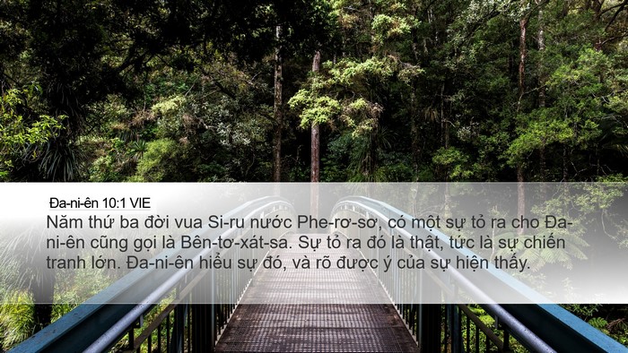 Ða-ni-ên 10:1 VIE Bible Verse Image