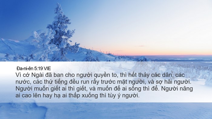 Ða-ni-ên 5:19 VIE Bible Verse Image