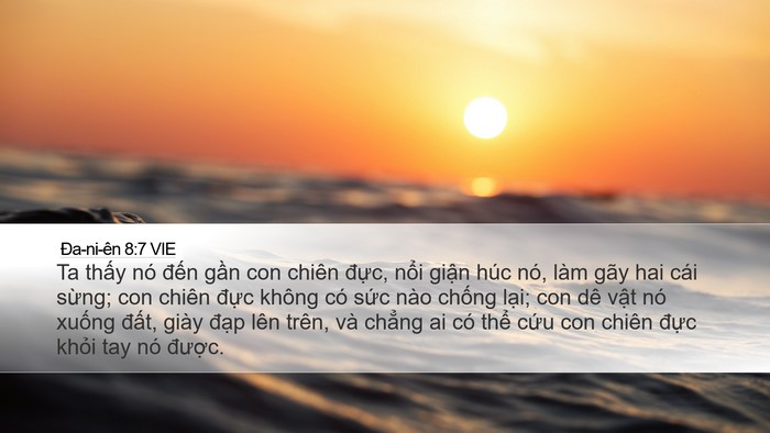 Ða-ni-ên 8:7 VIE Bible Verse Image