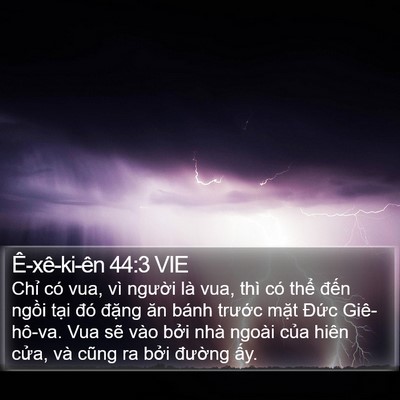 Ê-xê-ki-ên 44:3 VIE Bible Verse Image