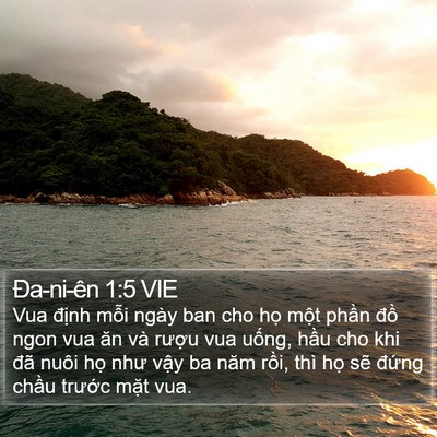 Ða-ni-ên 1:5 VIE Bible Verse Image