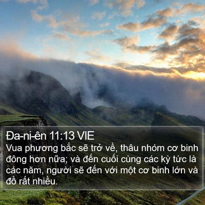 Ða-ni-ên 11:13 VIE Bible Verse Image