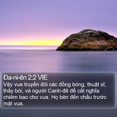Ða-ni-ên 2:2 VIE Bible Verse Image