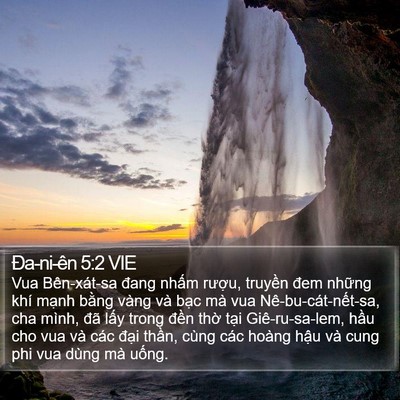 Ða-ni-ên 5:2 VIE Bible Verse Image
