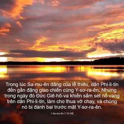 Picture 03 - 1 Sa-mu-ên 7:10 VIE - Trong lúc Sa-mu-ên dâng của lễ thiêu, - Bible Verse Picture
