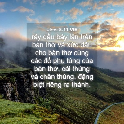 Picture 04 - Lê-vi 8:11 VIE - rảy dầu bảy lần trên bàn thờ và - Bible Verse Picture