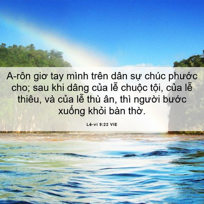 Picture 06 - Lê-vi 9:22 VIE - A-rôn giơ tay mình trên dân sự chúc - Bible Verse Picture