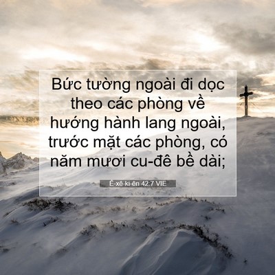 Picture 07 - Ê-xê-ki-ên 42:7 VIE - Bức tường ngoài đi dọc theo các phòng - Bible Verse Picture
