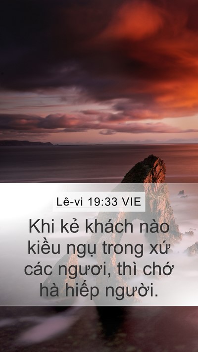Lê-vi 19:33 VIE Bible Verse Image