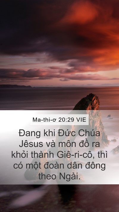 Ma-thi-ơ 20:29 VIE Bible Verse Image